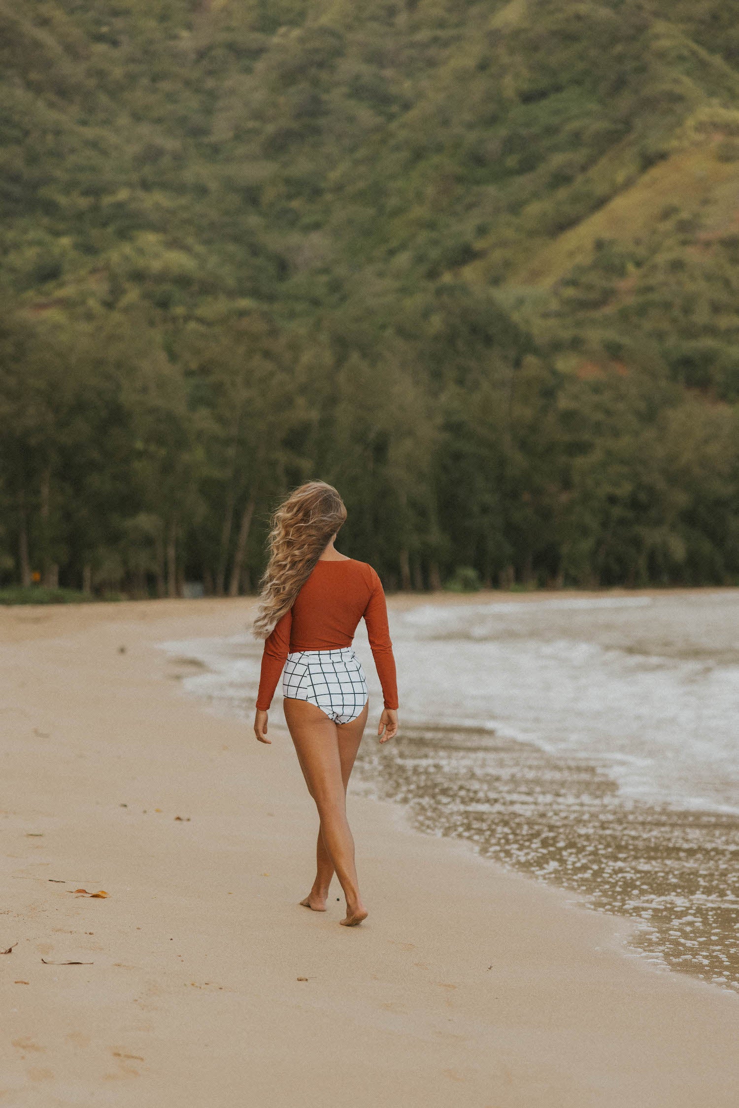 Cute modest long sleeve bikini top. 